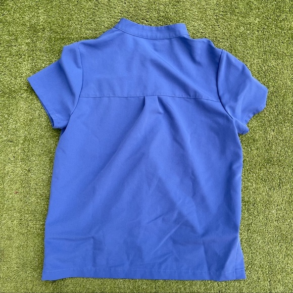 Figs Blue Celemu Button up Top Sz medium Preowned great condition medical nurse - Picture 4 of 7